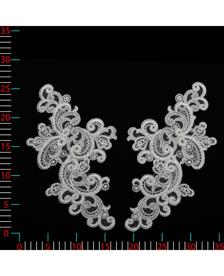 AC22184.101 - ecru - Aplikacje