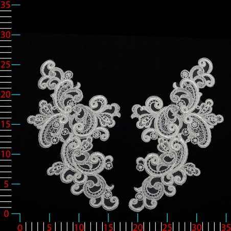 AC22184.101 - ecru - Aplikacje